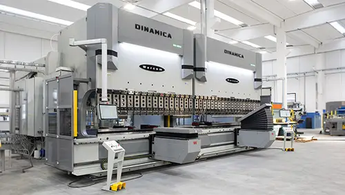 Prensa dobradeira sincronizada premium Warcom Dinamica